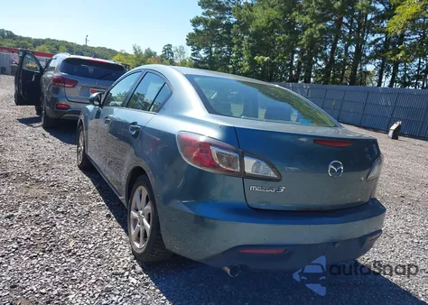 2010 Mazda Mazda3 I Touring z USA, uszkodzony, nr VIN JM1BL1SG3A1164323